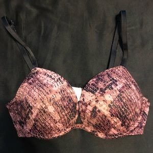 PINK push up bra. 32B.